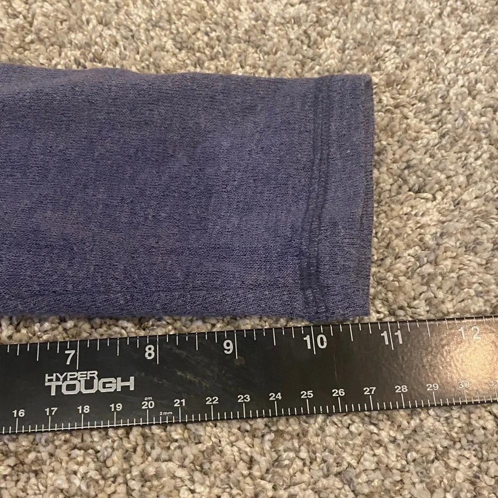 Billabong Women's Blue and White 3/4 Sleeve Tee. Soft and cozy. Size S.